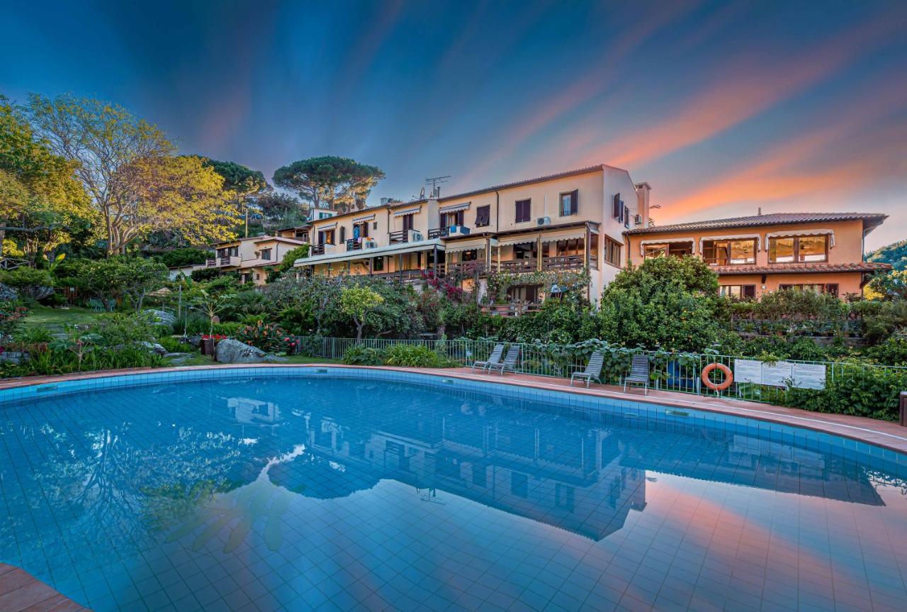 SantʼAndrea Hotel Cernia Isola Botanica מראה חיצוני תמונה