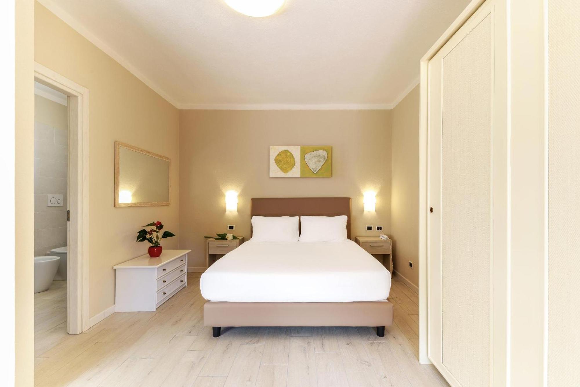 SantʼAndrea Hotel Cernia Isola Botanica מראה חיצוני תמונה