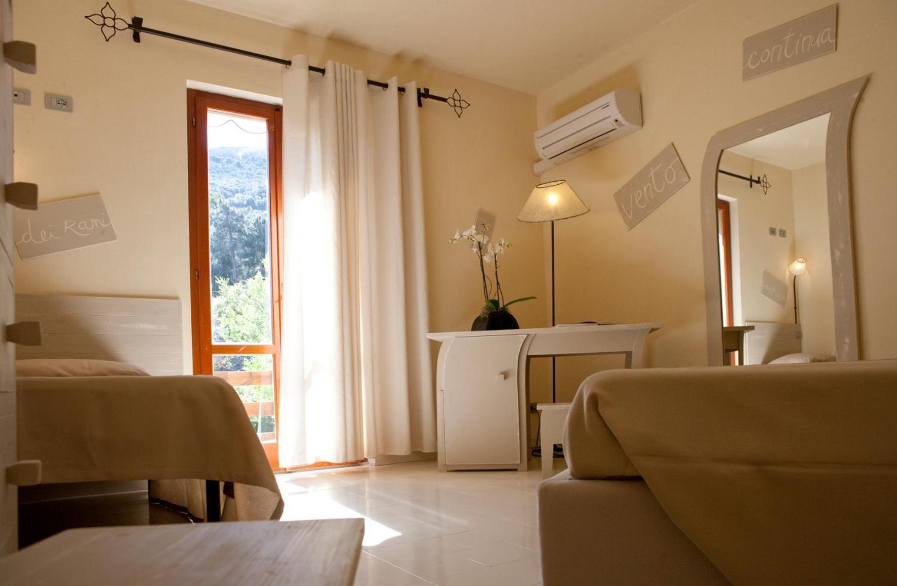 SantʼAndrea Hotel Cernia Isola Botanica מראה חיצוני תמונה
