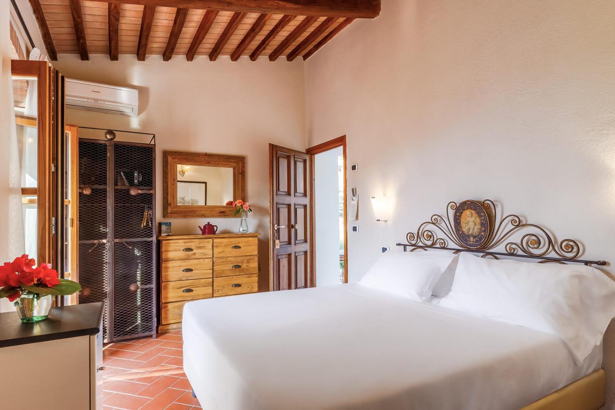 SantʼAndrea Hotel Cernia Isola Botanica מראה חיצוני תמונה