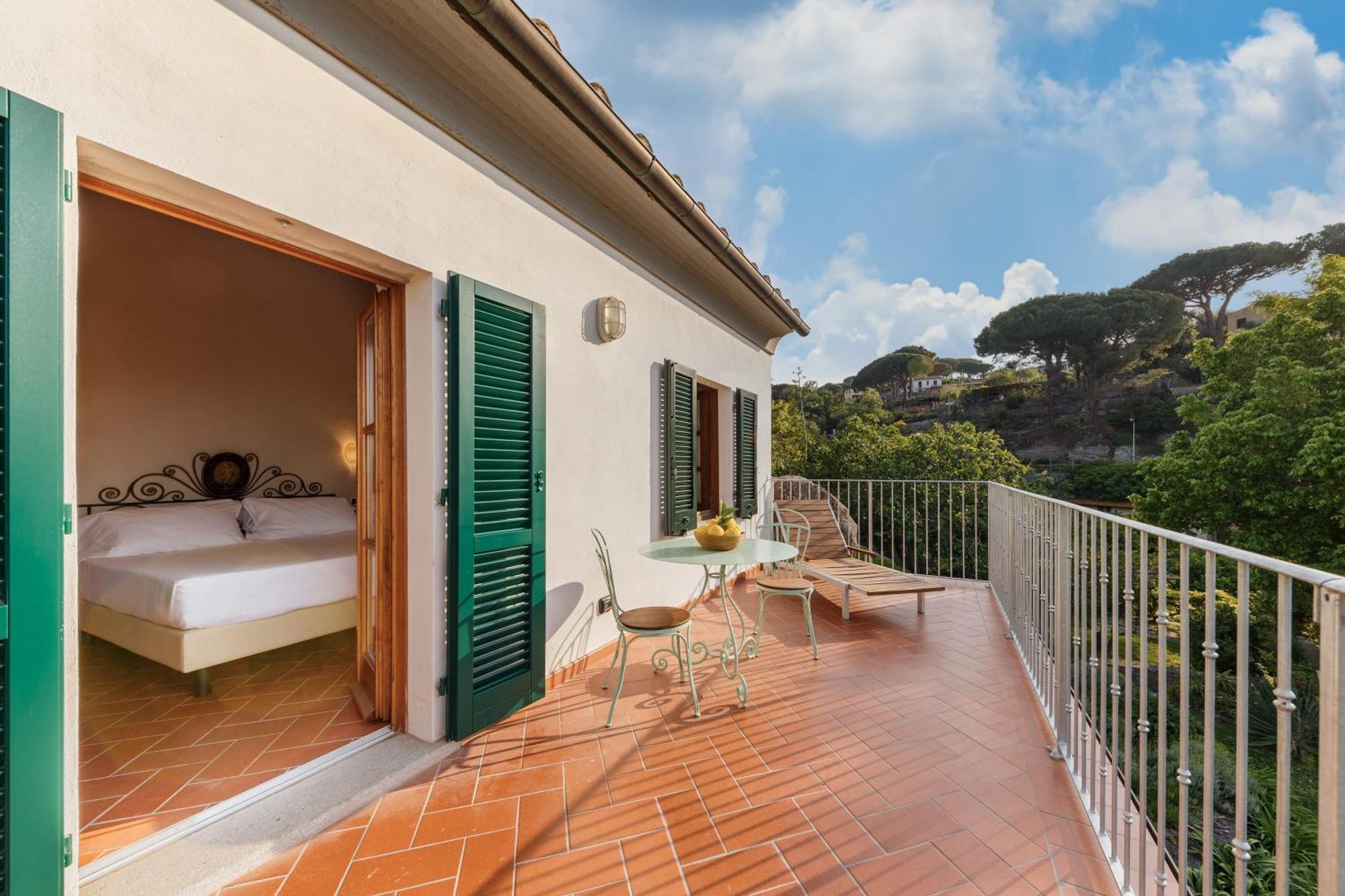 SantʼAndrea Hotel Cernia Isola Botanica מראה חיצוני תמונה