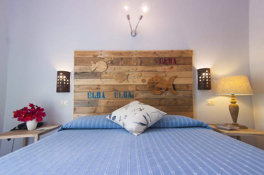 SantʼAndrea Hotel Cernia Isola Botanica מראה חיצוני תמונה